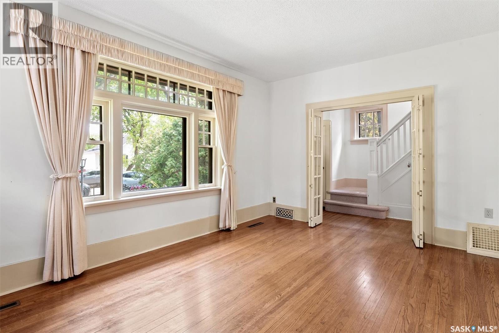 811 9th Avenue N, Saskatoon, Saskatchewan  S7K 2Z1 - Photo 9 - SK024266