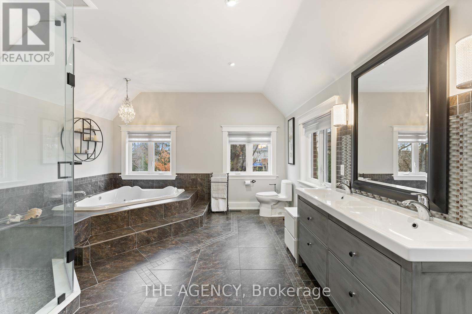 83 Hambly Avenue, King, Ontario  L7B 1J1 - Photo 28 - N12555546