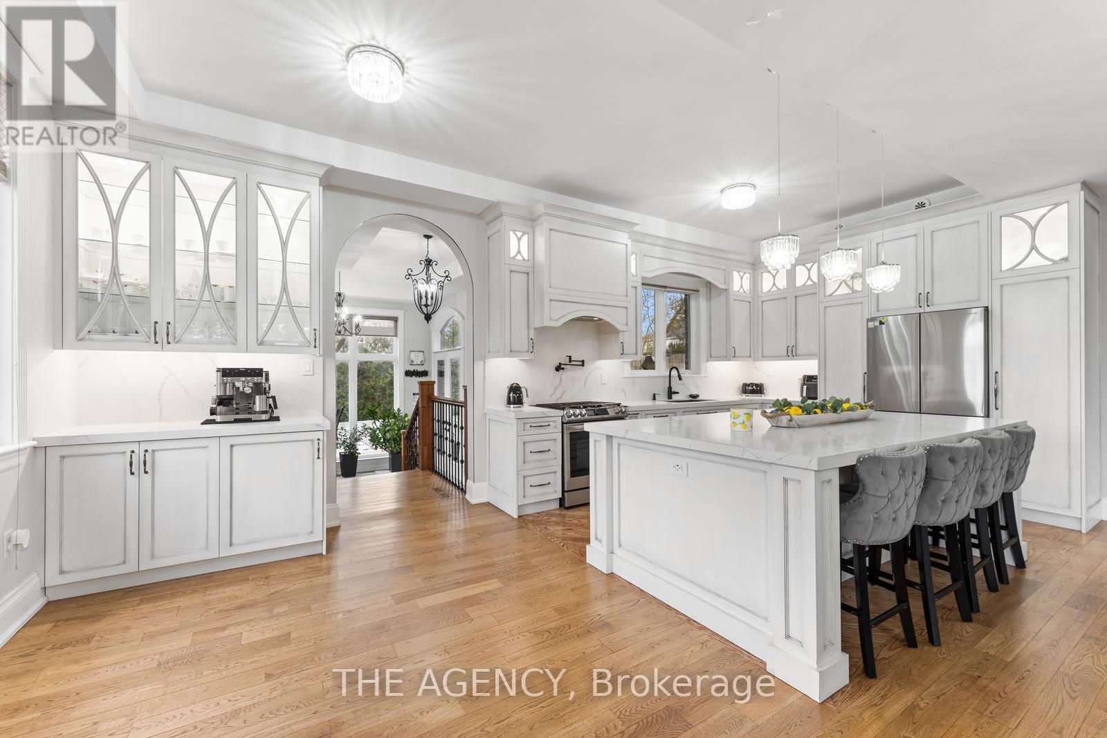 83 Hambly Avenue, King, Ontario  L7B 1J1 - Photo 10 - N12555546