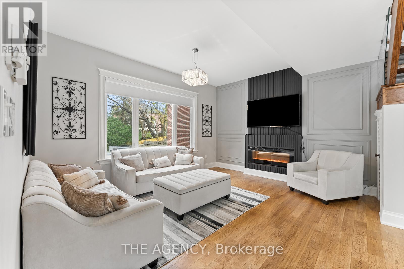 83 Hambly Avenue, King, Ontario  L7B 1J1 - Photo 8 - N12555546