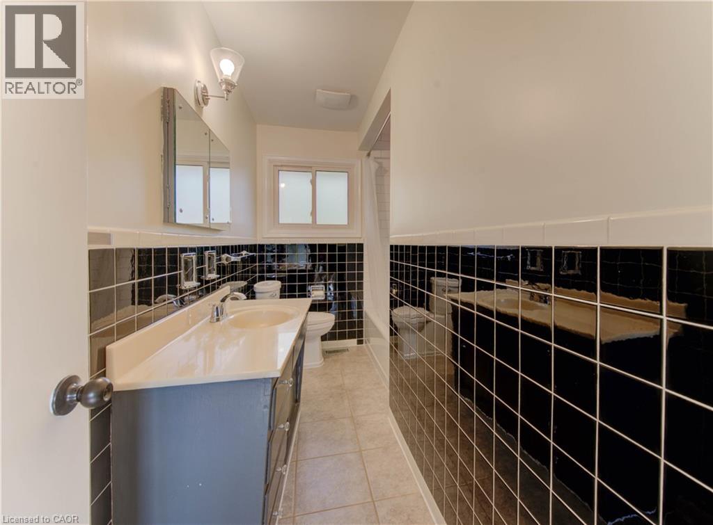 356 Luella Street, Kitchener, Ontario  N2H 2J4 - Photo 12 - 40787686