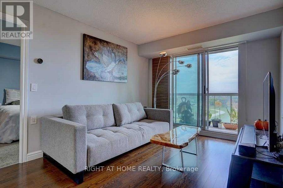 702 - 1030 Sheppard Avenue W, Toronto, Ontario  M3H 6C1 - Photo 11 - C12555850