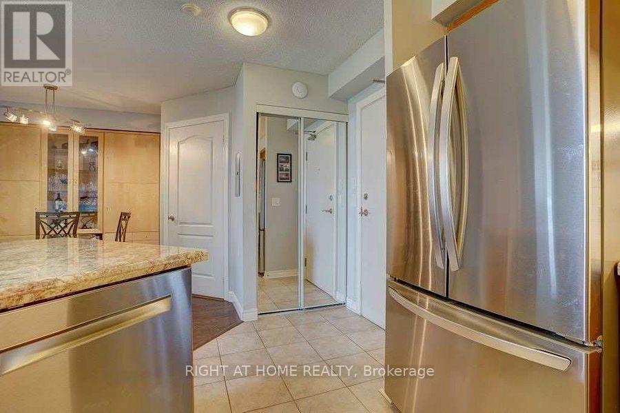 702 - 1030 Sheppard Avenue W, Toronto, Ontario  M3H 6C1 - Photo 18 - C12555850