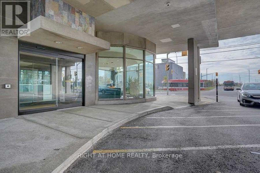 702 - 1030 Sheppard Avenue W, Toronto, Ontario  M3H 6C1 - Photo 2 - C12555850