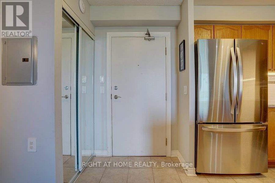 702 - 1030 Sheppard Avenue W, Toronto, Ontario  M3H 6C1 - Photo 21 - C12555850