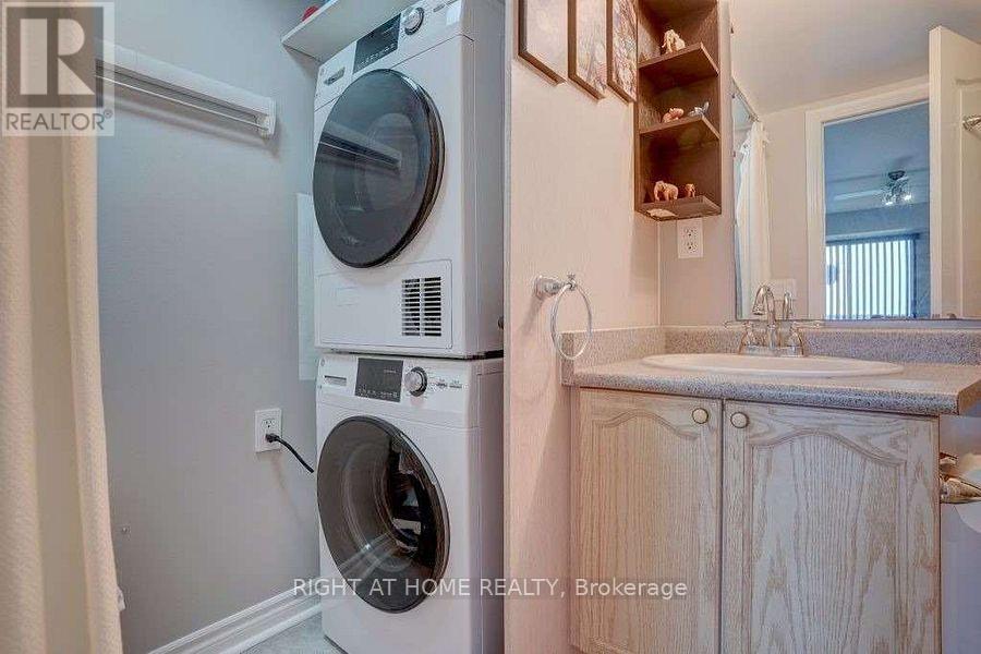 702 - 1030 Sheppard Avenue W, Toronto, Ontario  M3H 6C1 - Photo 8 - C12555850