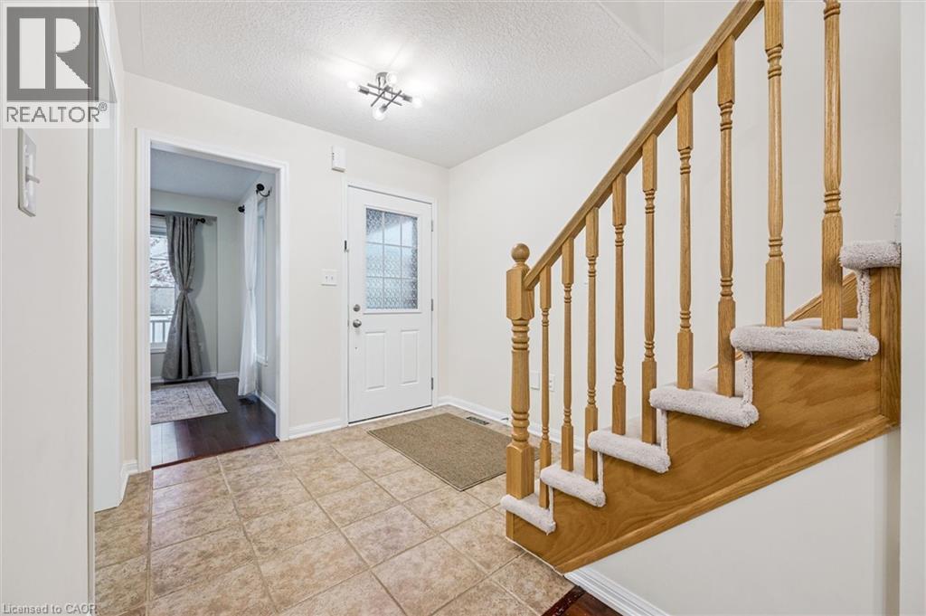 86 Michigan Avenue, Cambridge, Ontario N3C 0C9 - Photo 5 - 40787766