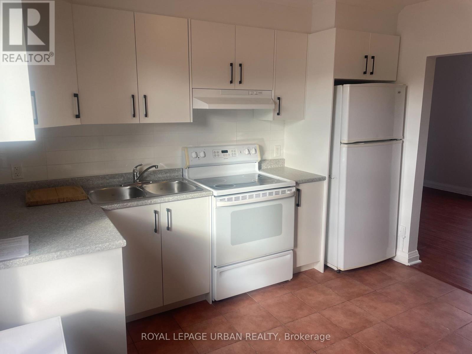 2 - 362 O'connor Drive, Toronto, Ontario  M4J 2V4 - Photo 2 - E12555836