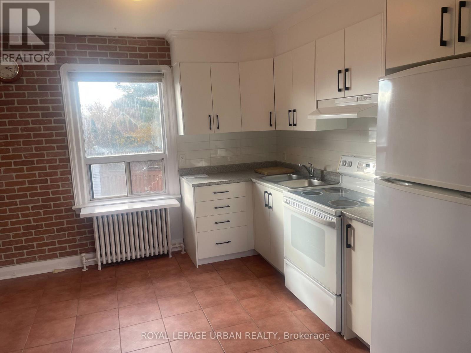 2 - 362 O'connor Drive, Toronto, Ontario  M4J 2V4 - Photo 3 - E12555836