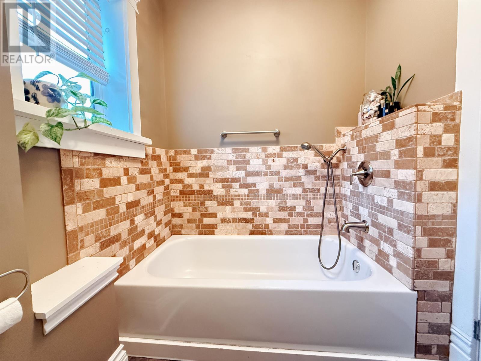 403 May Avenue, Keewatin, Ontario  P0X 1C0 - Photo 21 - TB253496