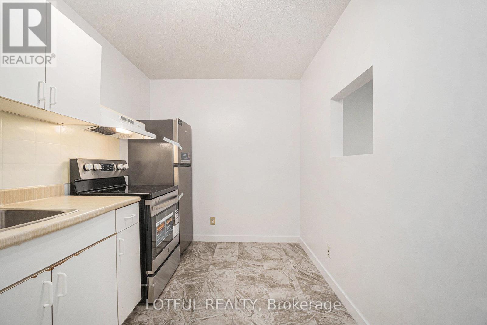 A - 185 Mcarthur Avenue, Ottawa, Ontario  K1L 6P6 - Photo 5 - X12555932