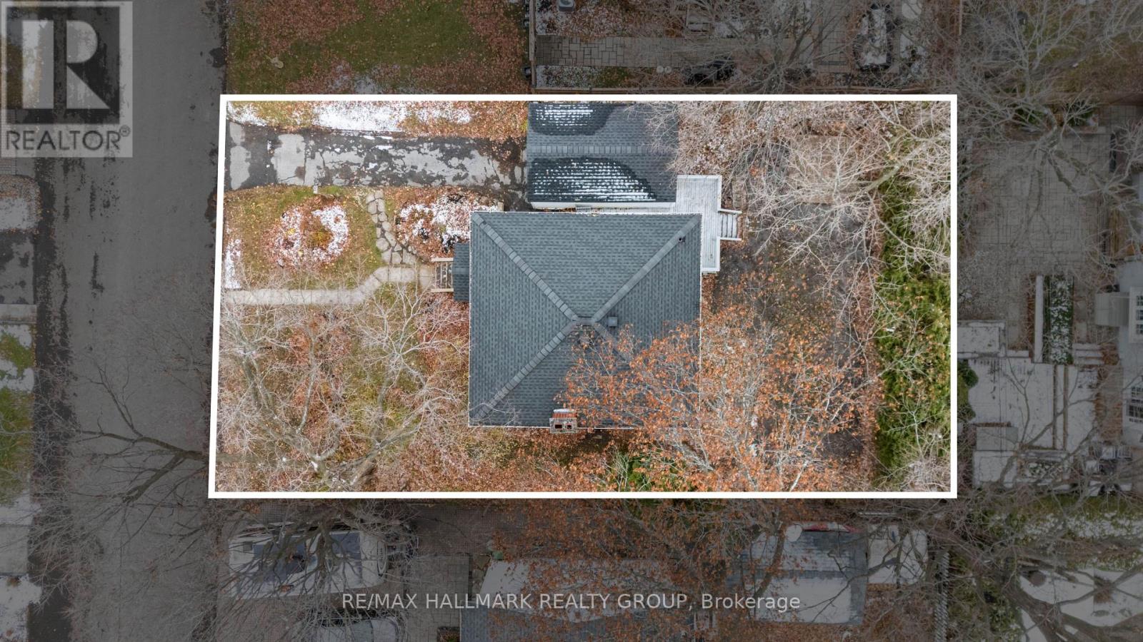 9 Bedford Crescent, Ottawa, Ontario  K1K 0E3 - Photo 27 - X12556026