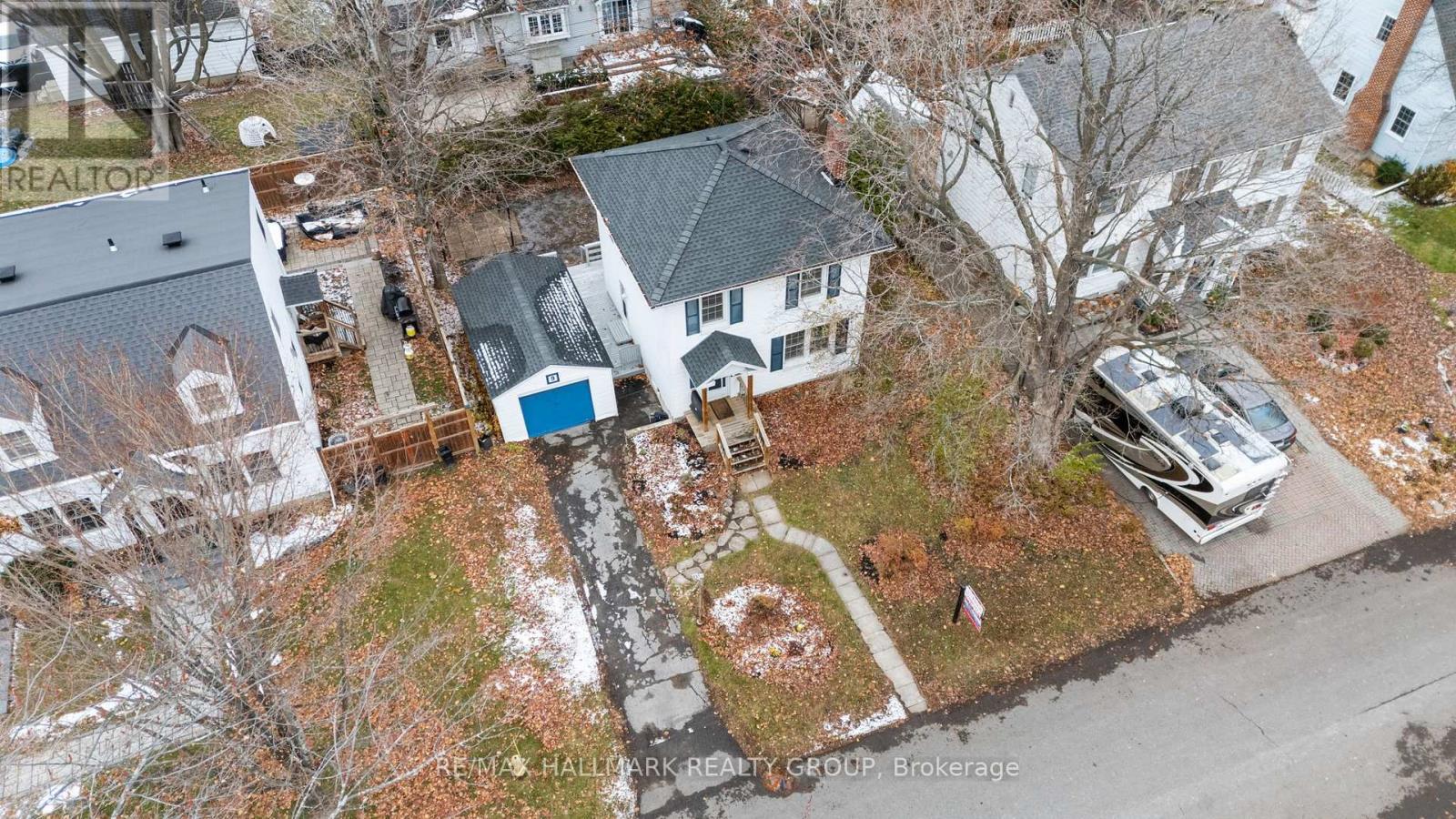 9 Bedford Crescent, Ottawa, Ontario  K1K 0E3 - Photo 31 - X12556026