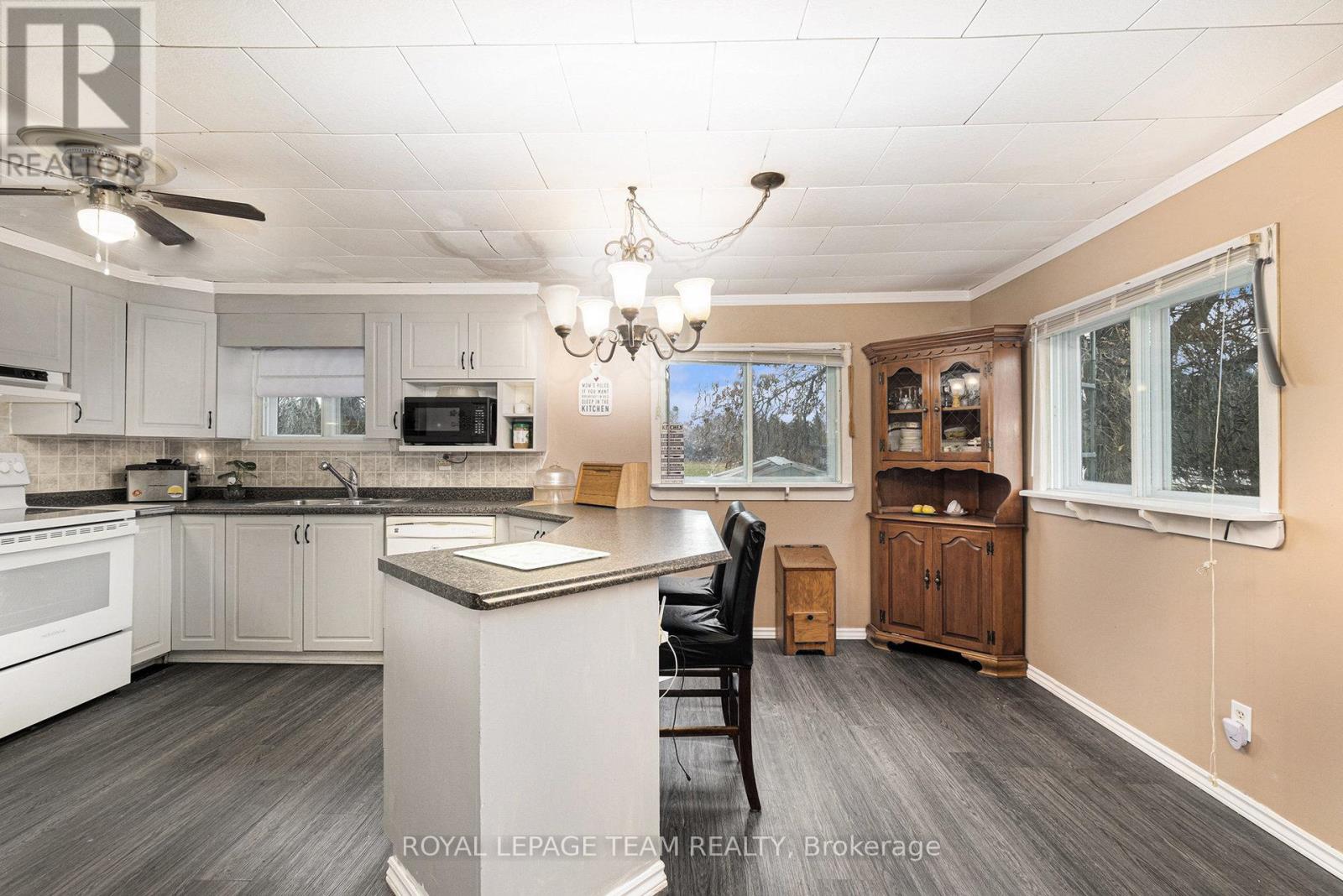 88 Bay Road, Rideau Lakes, Ontario K0G 1L0 - Photo 13 - X12556078