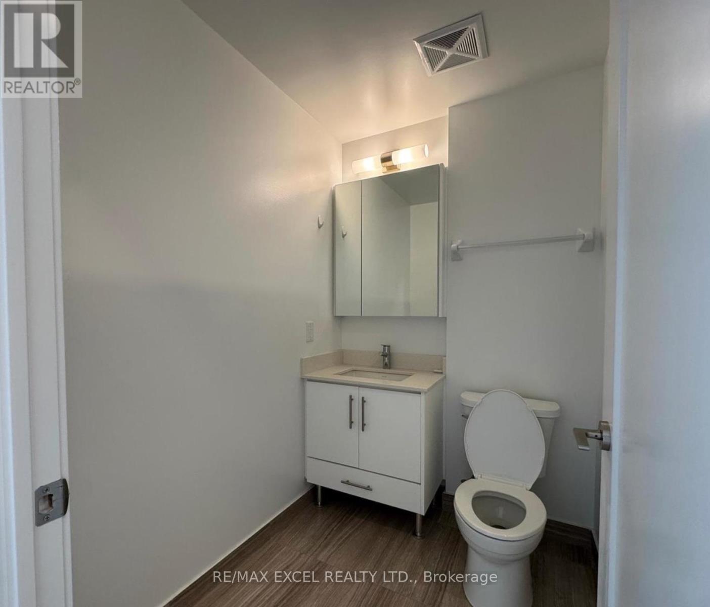 1204 - 95 Oneida Crescent, Richmond Hill, Ontario  L4B 0H5 - Photo 12 - N12555860