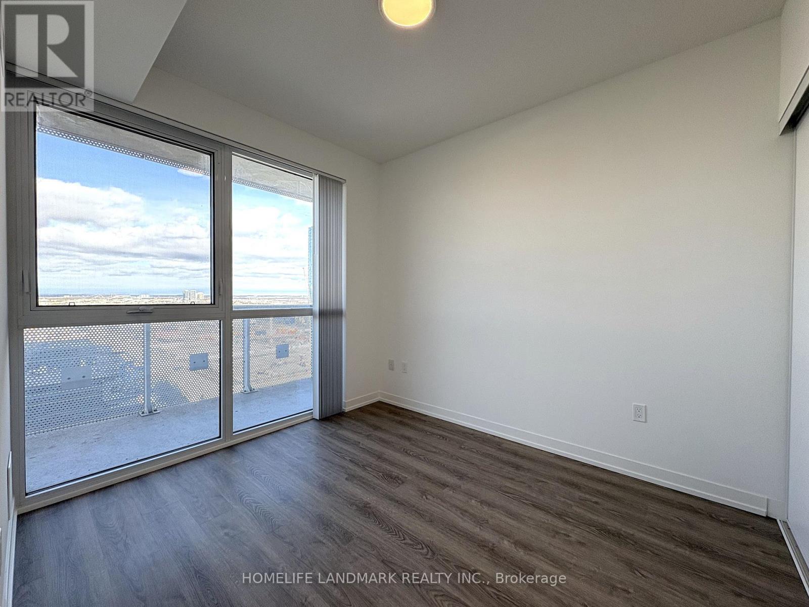 1905 - 8 Interchange Way, Vaughan, Ontario  L4K 5Z7 - Photo 13 - N12555908