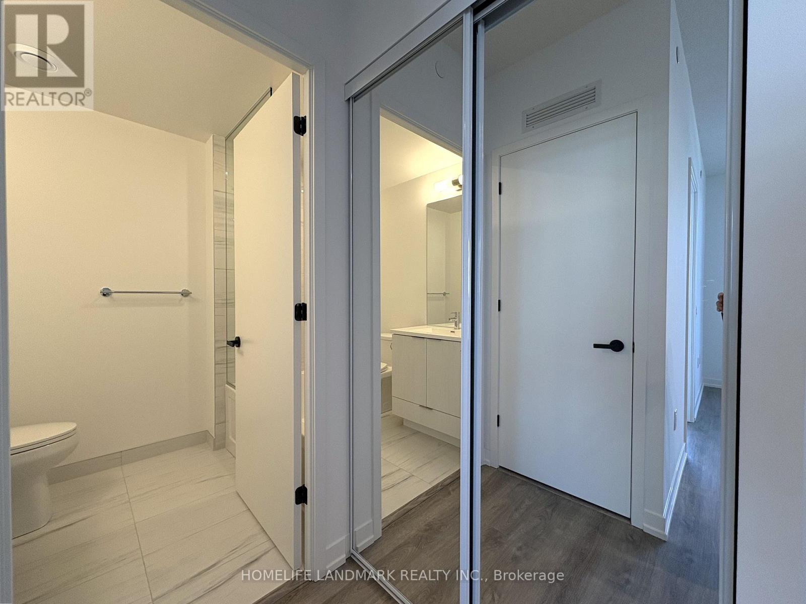 1905 - 8 Interchange Way, Vaughan, Ontario  L4K 5Z7 - Photo 14 - N12555908