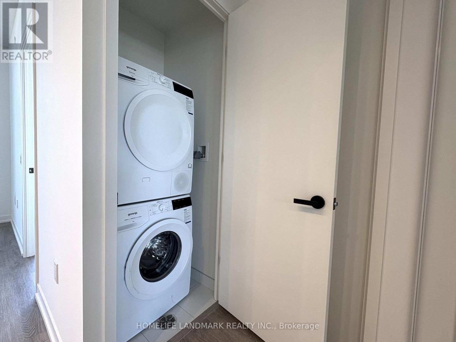 1905 - 8 Interchange Way, Vaughan, Ontario  L4K 5Z7 - Photo 15 - N12555908