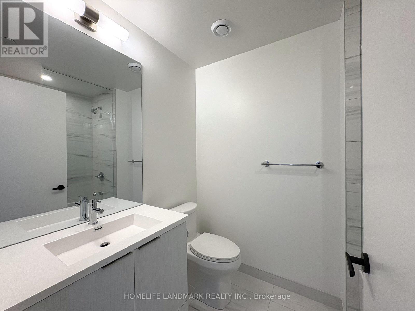 1905 - 8 Interchange Way, Vaughan, Ontario  L4K 5Z7 - Photo 16 - N12555908