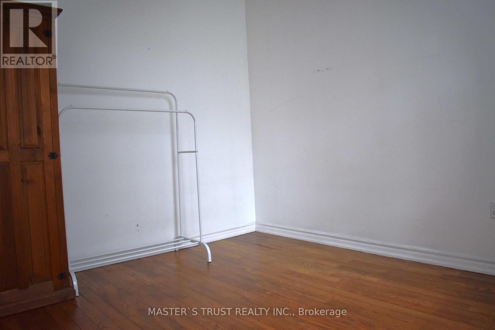 966 Dundas Street E, Toronto, Ontario  M4M 1R5 - Photo 11 - E12482617