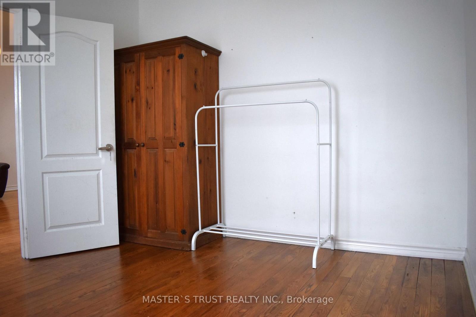 966 Dundas Street E, Toronto, Ontario  M4M 1R5 - Photo 10 - E12482617