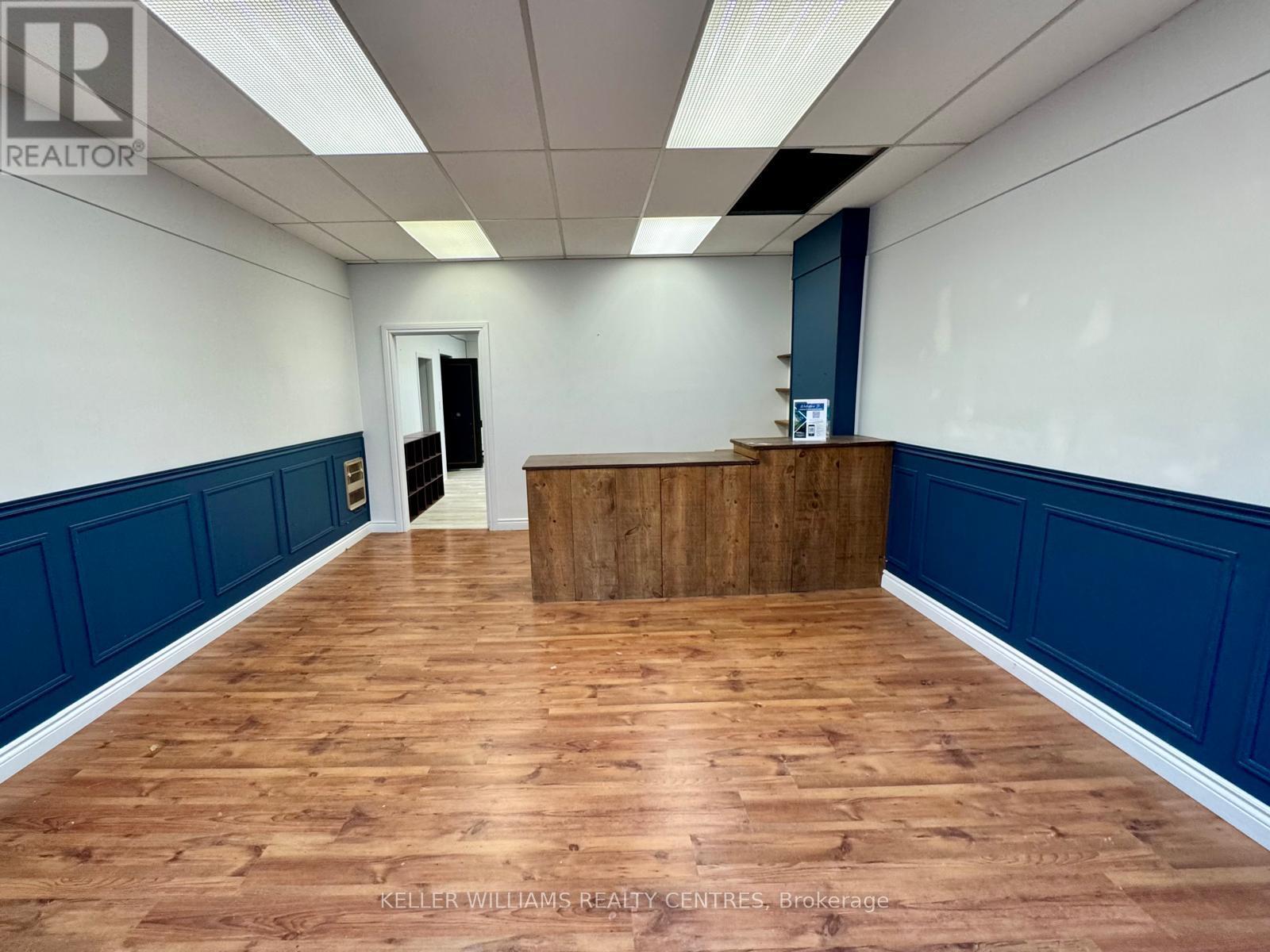 Unit B - 1 Simcoe Street, Penetanguishene, Ontario  L9M 1V2 - Photo 4 - S12555844