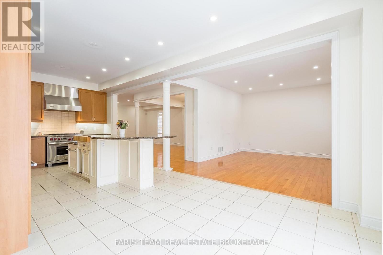 146 Sandringham Drive, Barrie (Innis-Shore), Ontario  L4M 0C9 - Photo 12 - S12555868