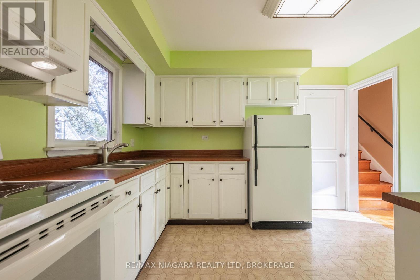 315 Butler Street, Niagara-On-The-Lake, Ontario  L0S 1J0 - Photo 10 - X12555928