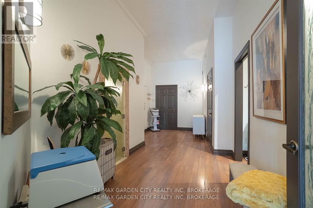 20 St. Paul Street, St. Catharines, Ontario  L2R 3M2 - Photo 13 - X12556030