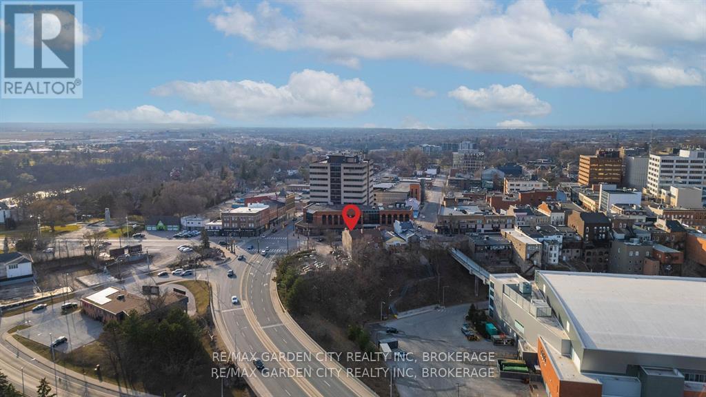 20 St. Paul Street, St. Catharines, Ontario  L2R 3M2 - Photo 4 - X12556030