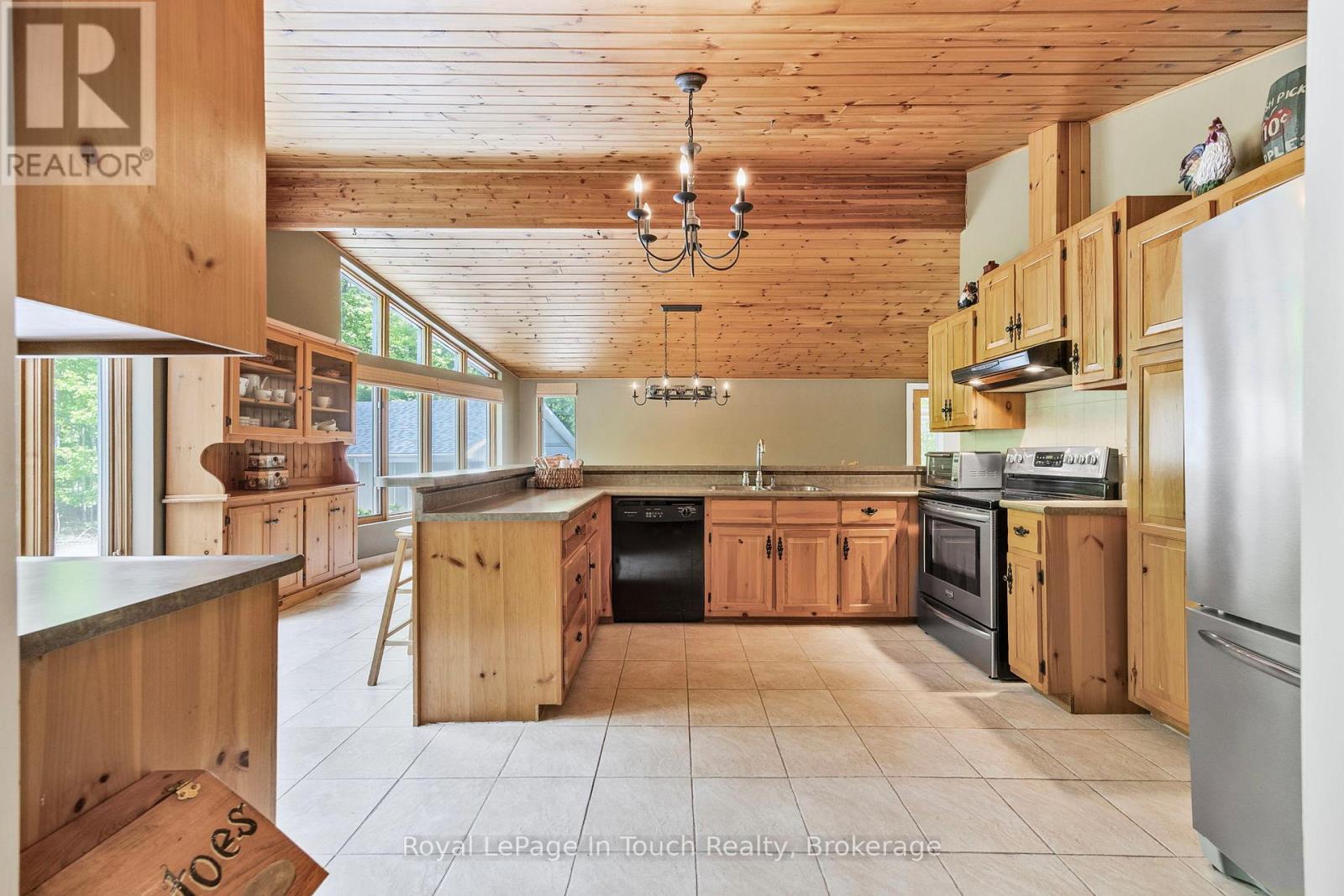 726 Pennorth Drive, Tiny, Ontario  L0L 2J0 - Photo 14 - S12555996