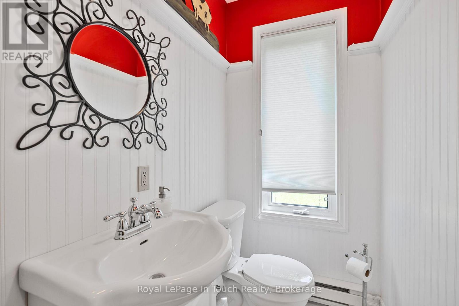 726 Pennorth Drive, Tiny, Ontario  L0L 2J0 - Photo 16 - S12555996