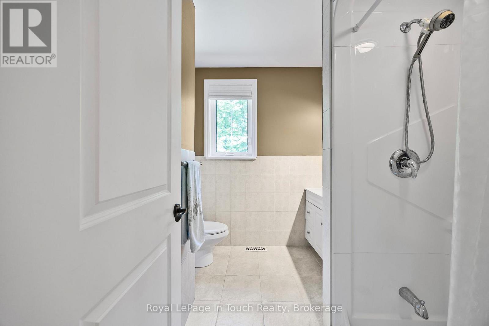 726 Pennorth Drive, Tiny, Ontario  L0L 2J0 - Photo 18 - S12555996