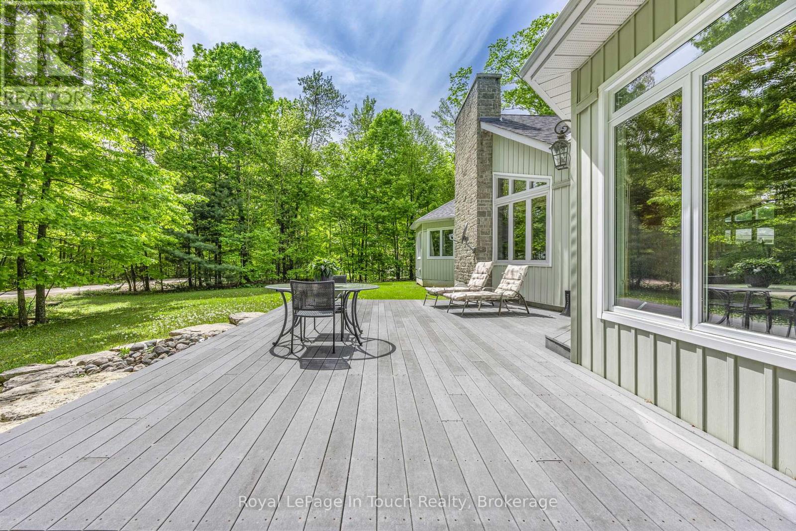 726 Pennorth Drive, Tiny, Ontario  L0L 2J0 - Photo 27 - S12555996