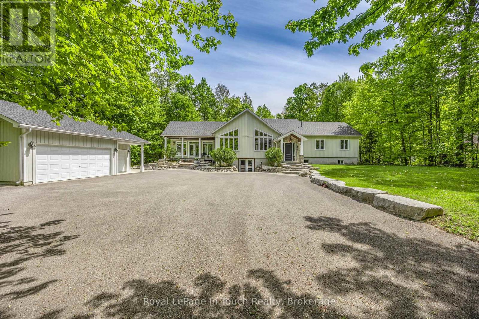 726 Pennorth Drive, Tiny, Ontario  L0L 2J0 - Photo 3 - S12555996