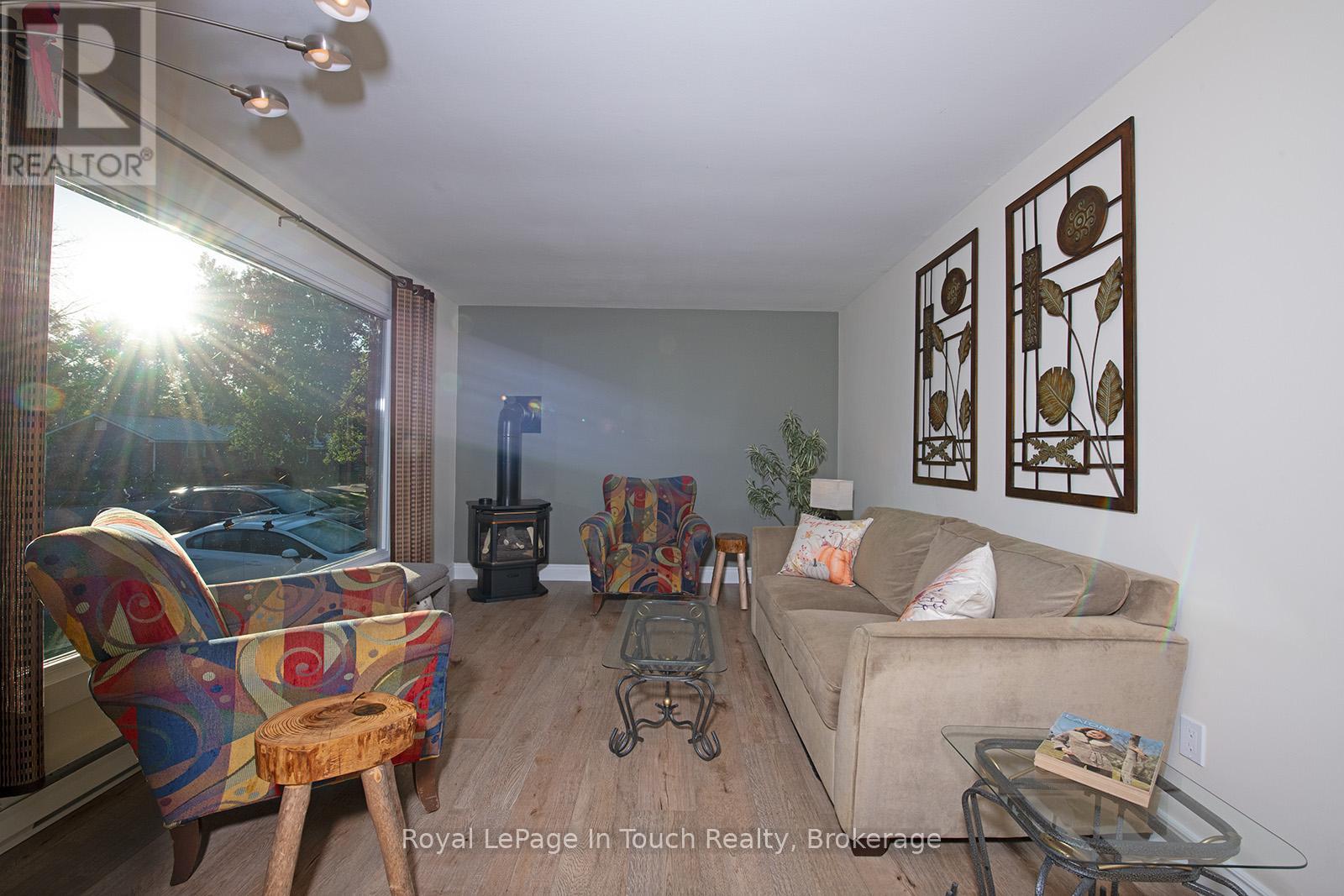 8 Cyril Martin Place, Severn (Coldwater), Ontario  L0K 1E0 - Photo 17 - S12556116