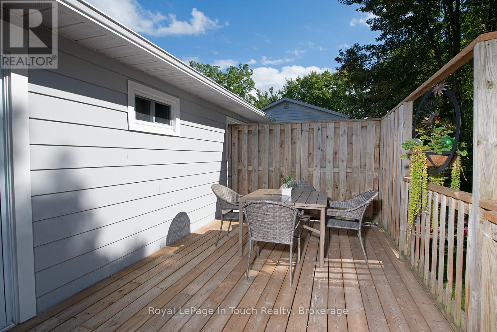 8 Cyril Martin Place, Severn (Coldwater), Ontario  L0K 1E0 - Photo 30 - S12556116