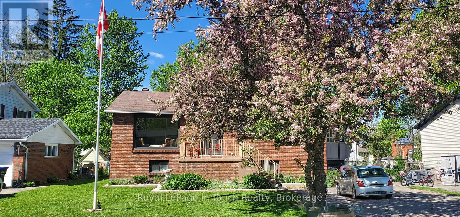 8 Cyril Martin Place, Severn (Coldwater), Ontario  L0K 1E0 - Photo 37 - S12556116