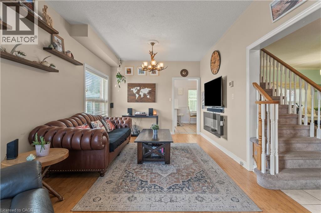 20 Pentland Road, Waterdown, Ontario  L0R 2H5 - Photo 9 - 40775675