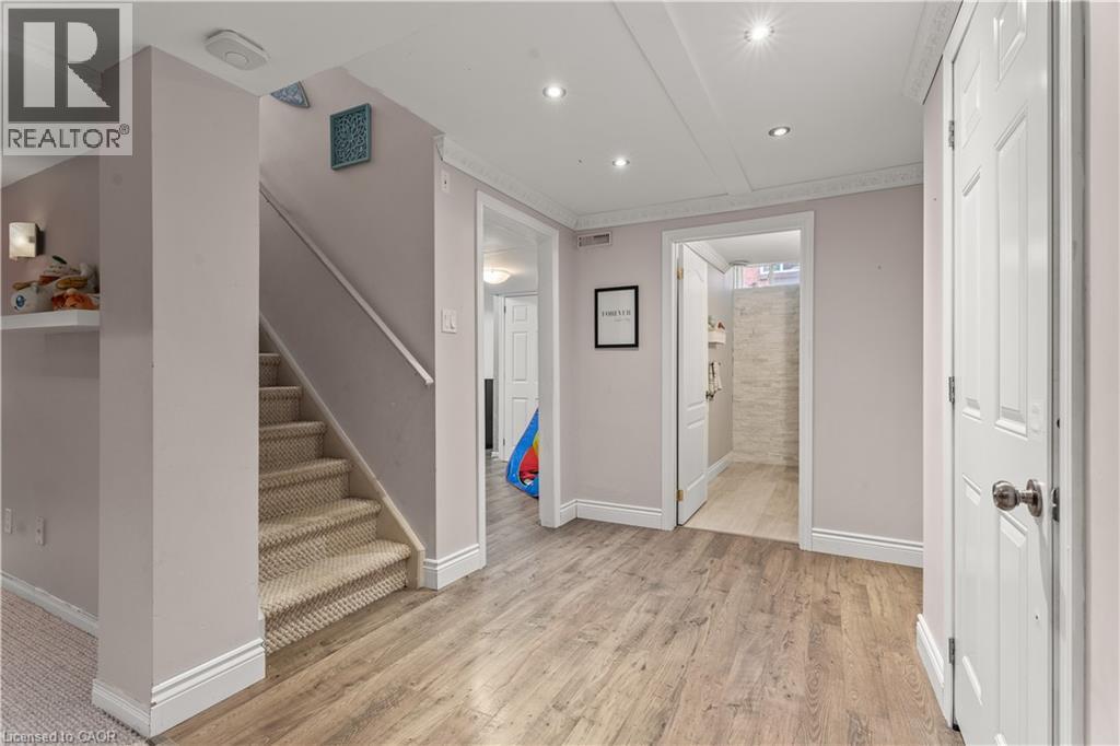 20 Pentland Road, Waterdown, Ontario  L0R 2H5 - Photo 28 - 40775675