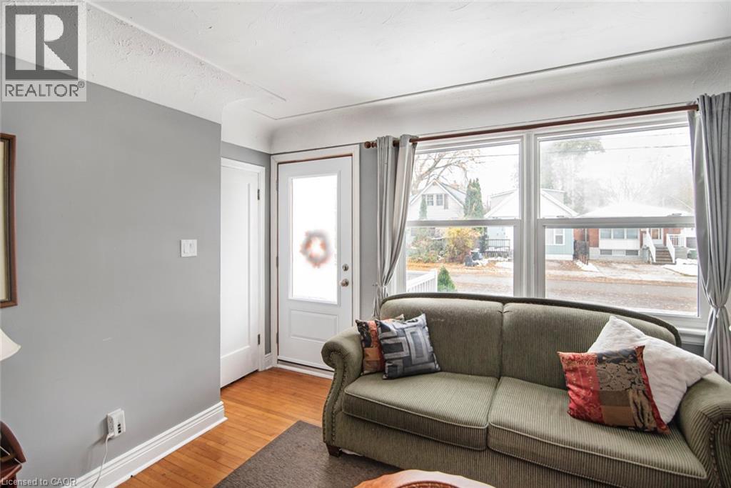 199 East 21st Street, Hamilton, Ontario  L8V 2T6 - Photo 7 - 40788422