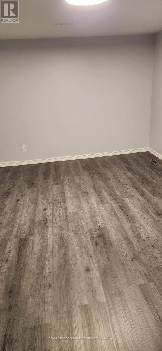 Lower - 3443 Queenston Drive, Mississauga, Ontario  L5C 2G5 - Photo 14 - W12555838