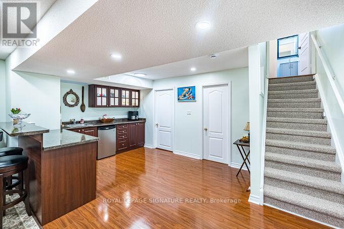 5708 Margarita Crescent, Mississauga, Ontario  L5M 6Y8 - Photo 37 - W12555866