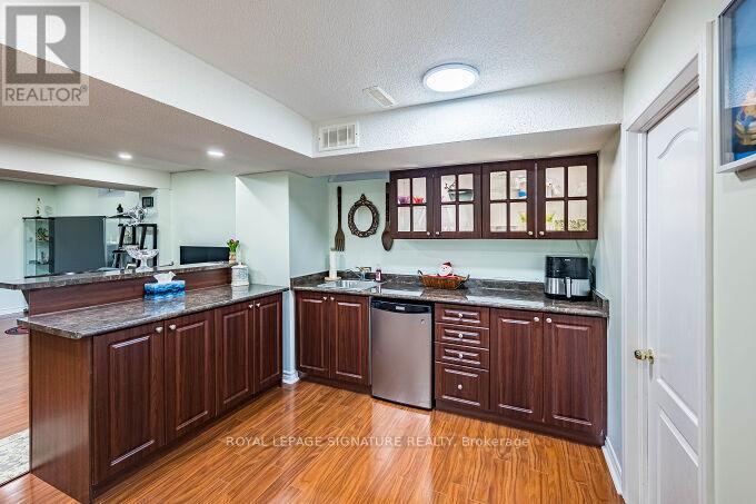 5708 Margarita Crescent, Mississauga, Ontario  L5M 6Y8 - Photo 43 - W12555866