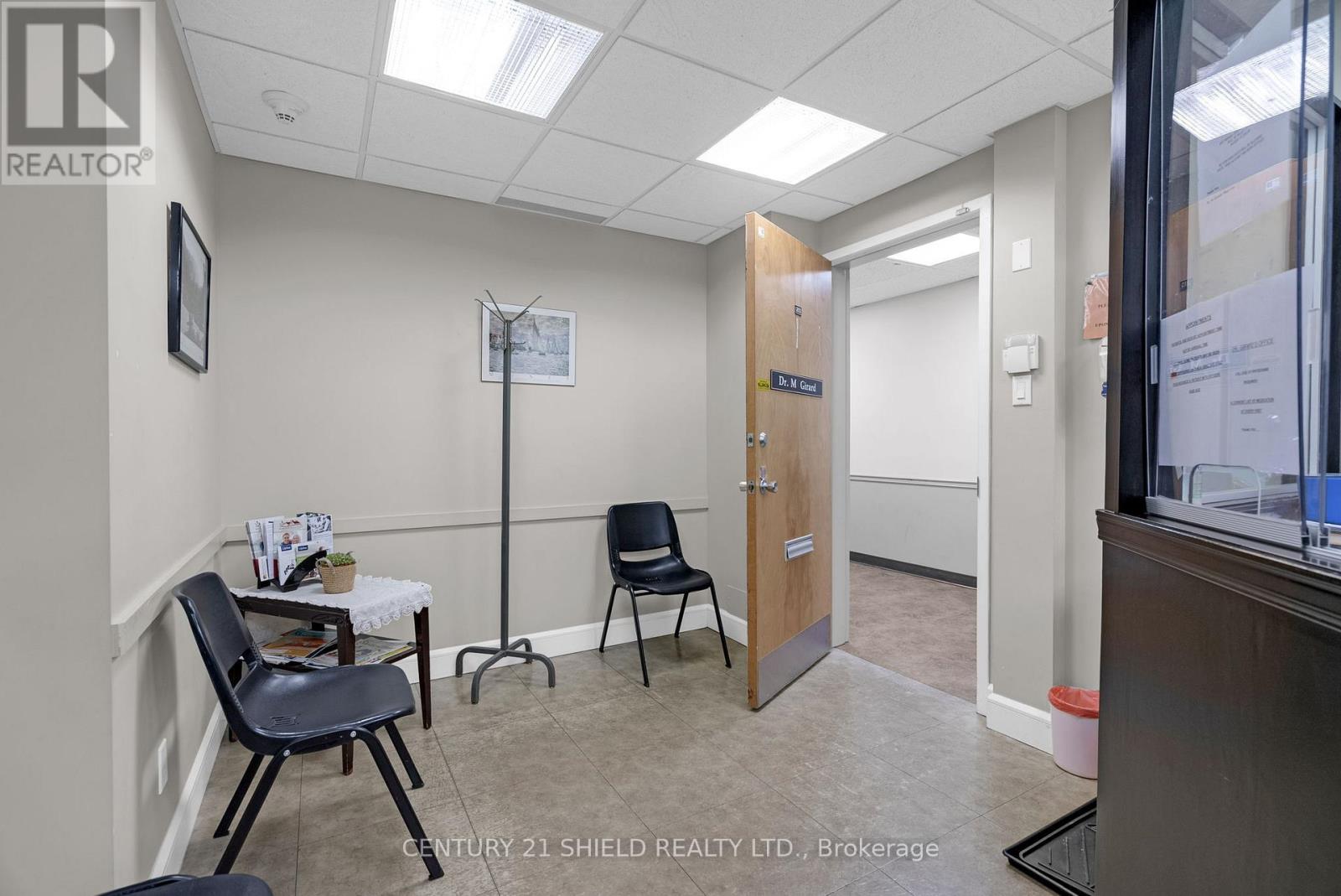 213 - 820 Mcconnell Avenue, Cornwall, Ontario  K6H 4M4 - Photo 2 - X12555988