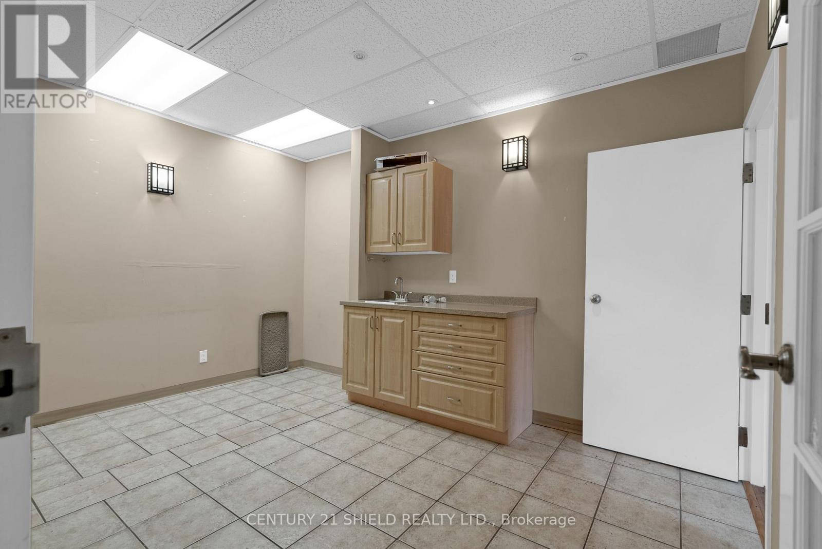 224 - 820 Mcconnell Avenue, Cornwall, Ontario  K6H 4M4 - Photo 7 - X12556040