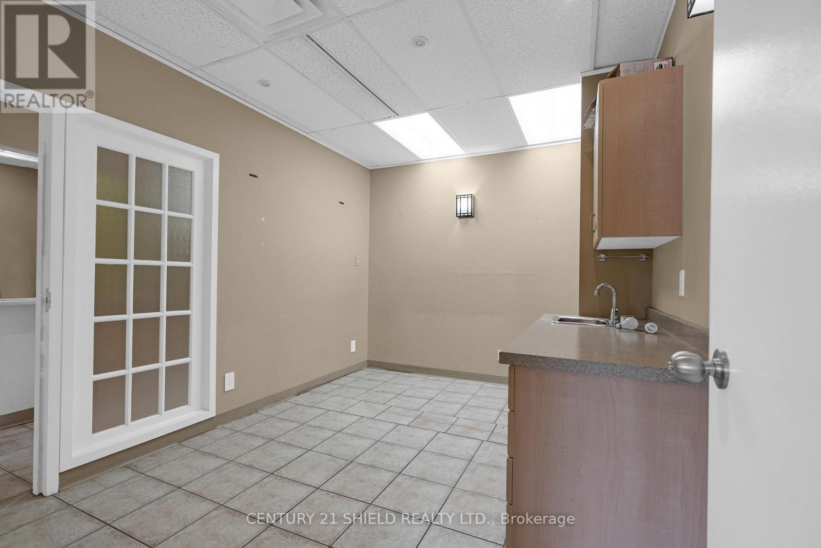 224 - 820 Mcconnell Avenue, Cornwall, Ontario  K6H 4M4 - Photo 8 - X12556040