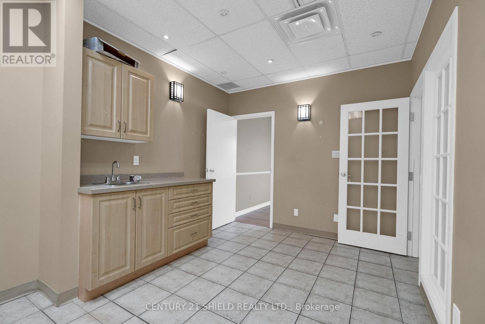 224 - 820 Mcconnell Avenue, Cornwall, Ontario  K6H 4M4 - Photo 9 - X12556040