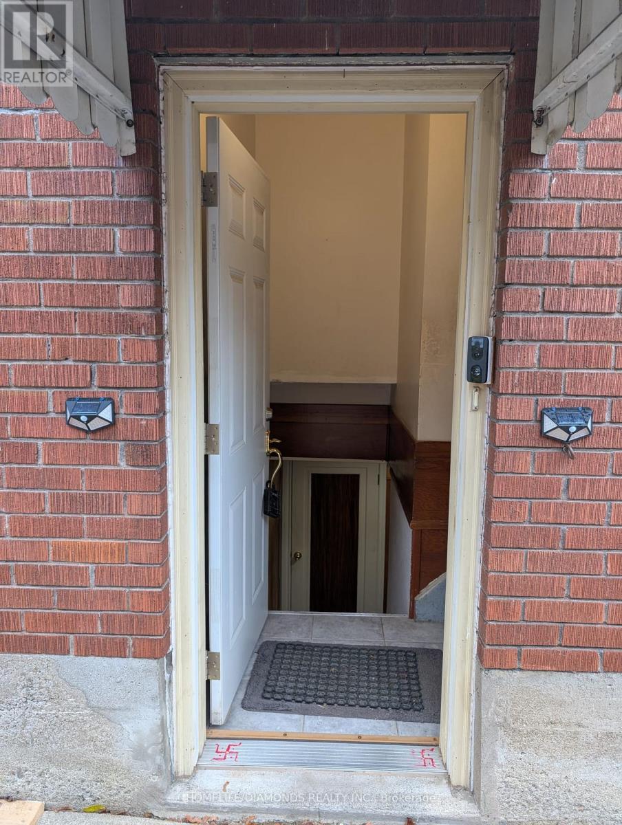 BSMT - 5589 DORCHESTER ROAD, Niagara Falls, Ontario