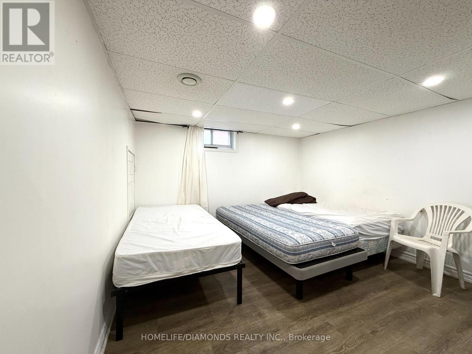 Bsmt - 5589 Dorchester Road, Niagara Falls, Ontario  L2G 5S4 - Photo 6 - X12555820